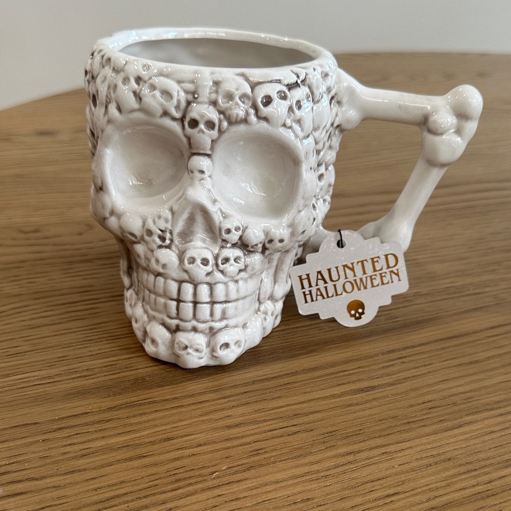 White Skull Mug - Haunted Halloween Collection